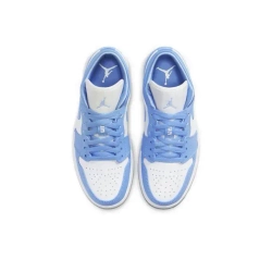 Женские кроссовки Air Jordan 1 Low 'UNC' AO9944-441