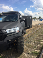Toyota Land Cruiser 200 с прицепом