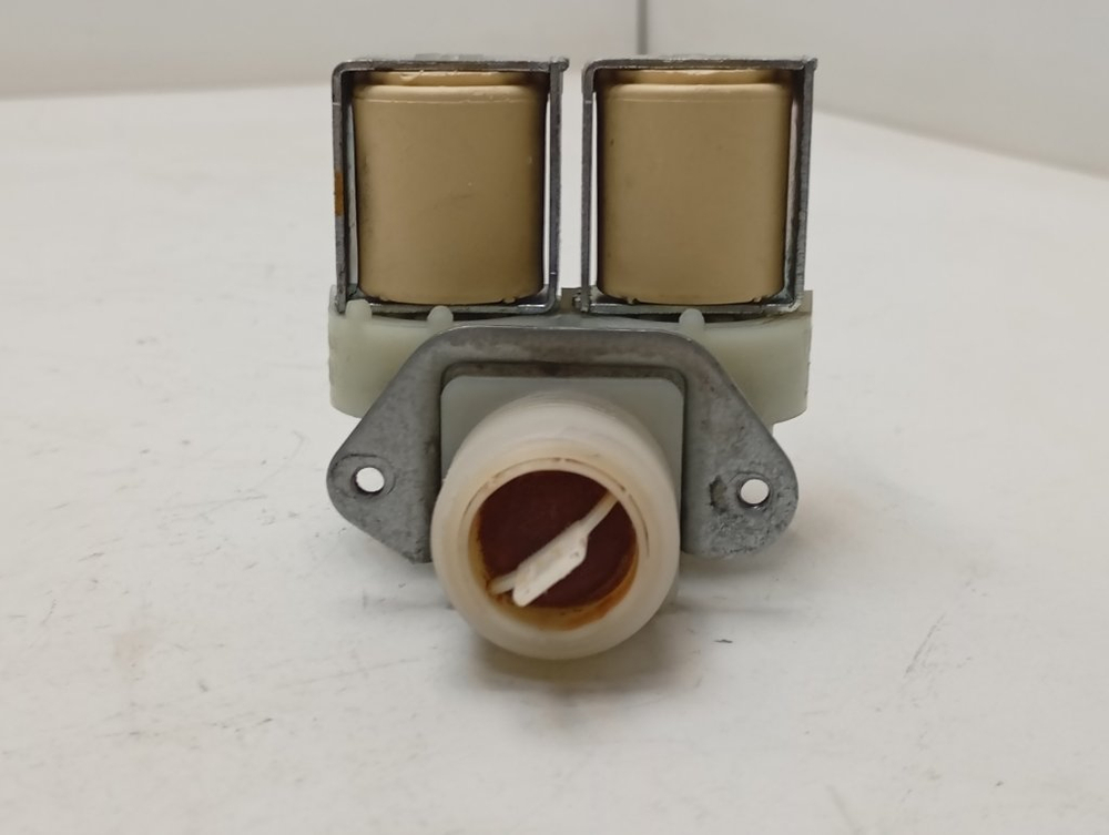 WF8590NFW кт62 Клапан подачи воды для стиральной машины Samsung DC62-00024F б/у