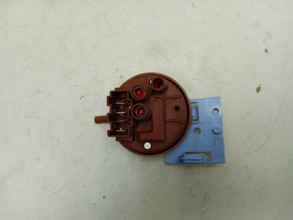 AWG235/1 кт179 Датчик уровня воды для стиральной машины Whirlpool AWG235/1 б/у