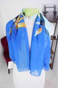 Палантин для акцента в образе