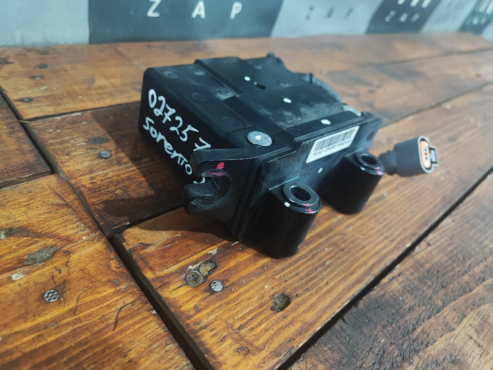 Привод аварийного открывания капота (не рабочий) Kia Sorento 2 (XM) 09-21 Б/У Оригинал 791502P000