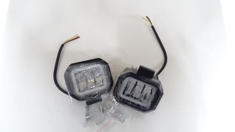 Фара светодиодная дополнительная 3 LED c ДХО 12-24V (квадратная) (TLT)