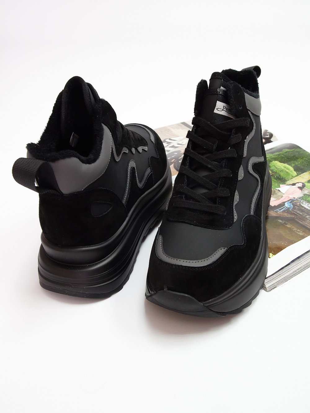 Кроссовки женские демисезонные