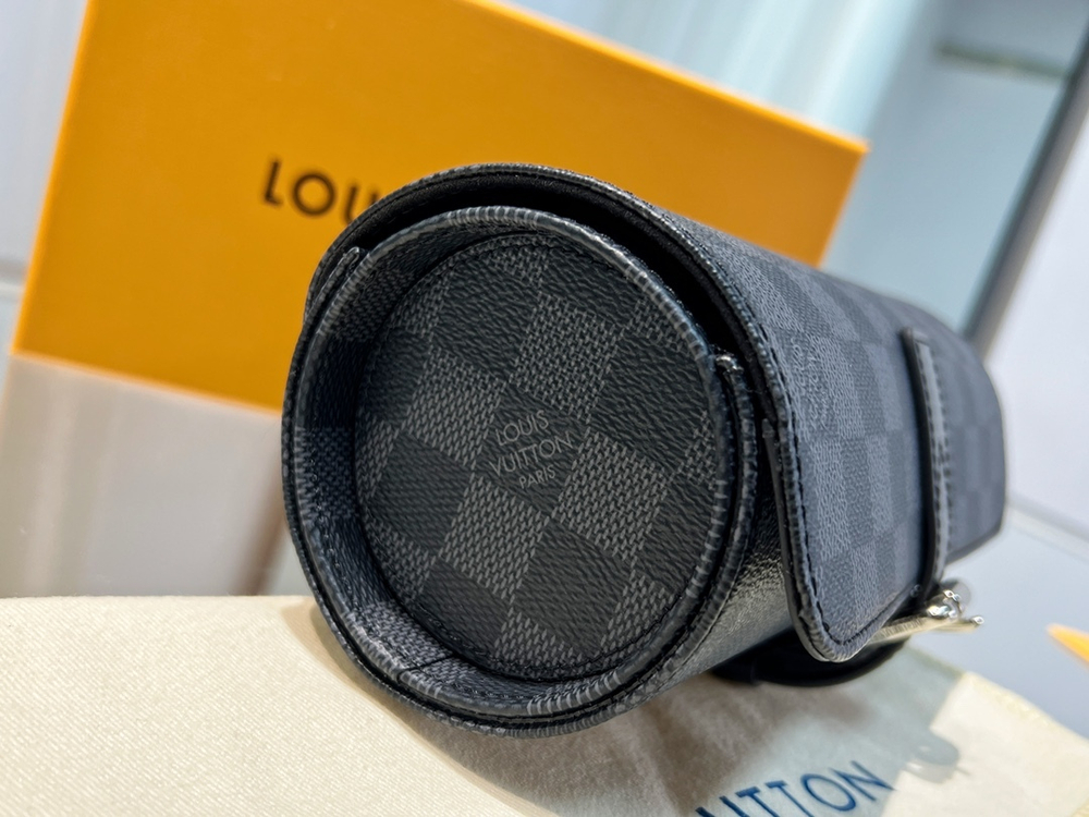 Louis Vuitton 3 Watch Case