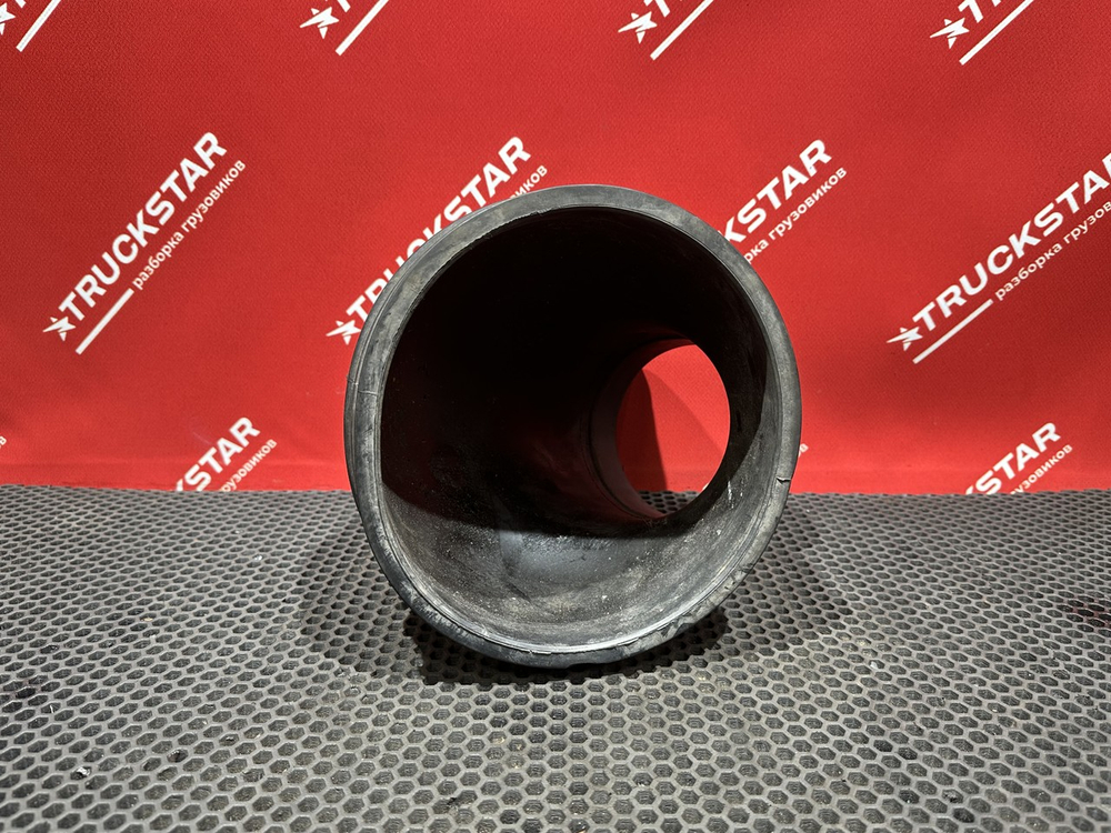 Патрубок воздушного фильтра