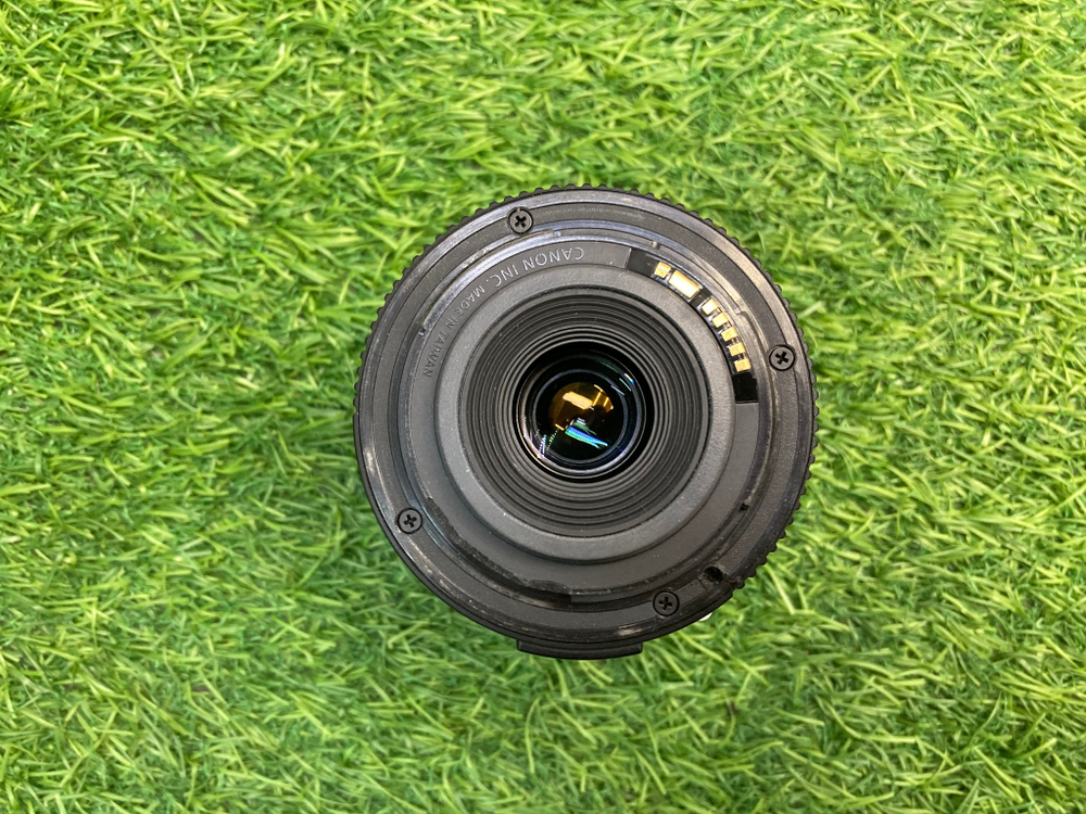 Canon 550D kit 18-55mm 3.5-5.6 II 5.000 кадров