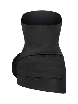 Черное мини-платье без бретелей с цветочным акцентом