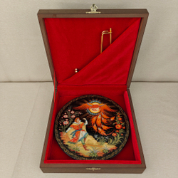 Коллекционная тарелка "Иван и Жар-птица" с росписью (лаковая миниатюра Палех)