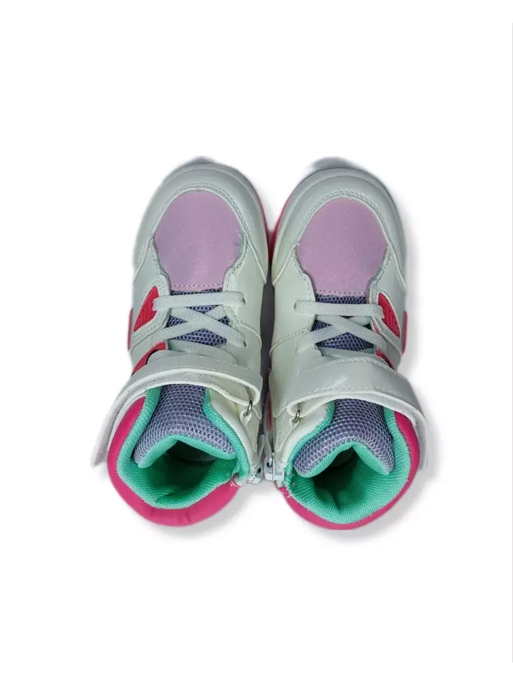 Ботинки для девочки демисезонные.