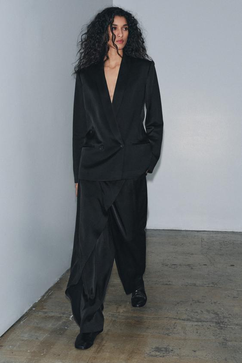 ZARA АТЛАСНЫЕ БРЮКИ-ПАРЕО — ZW COLLECTION LIMITED EDITION, ЧЕРНЫЙ