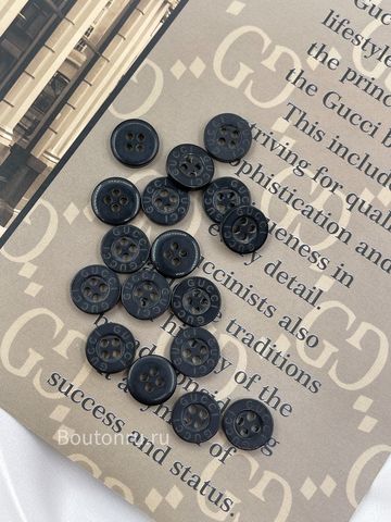 Пуговицы Гучч. на прокол черные матовые