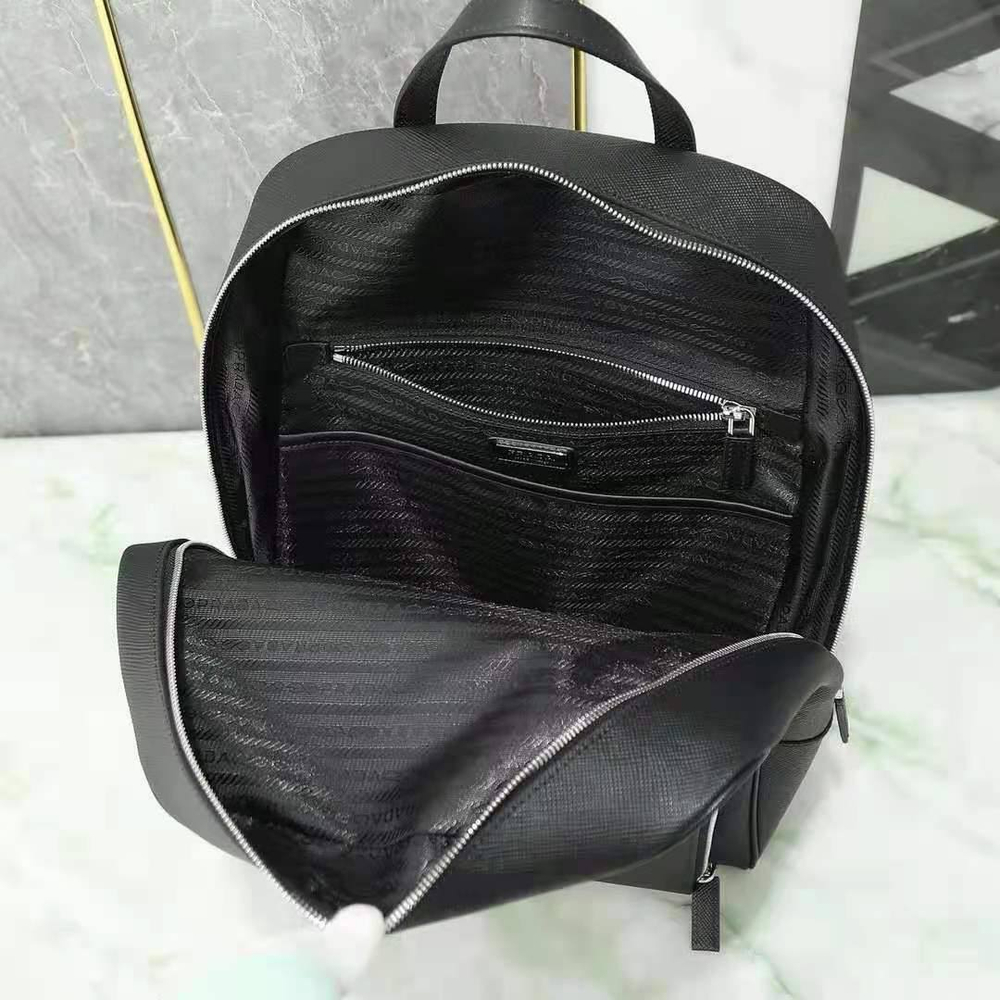 Рюкзак Prada