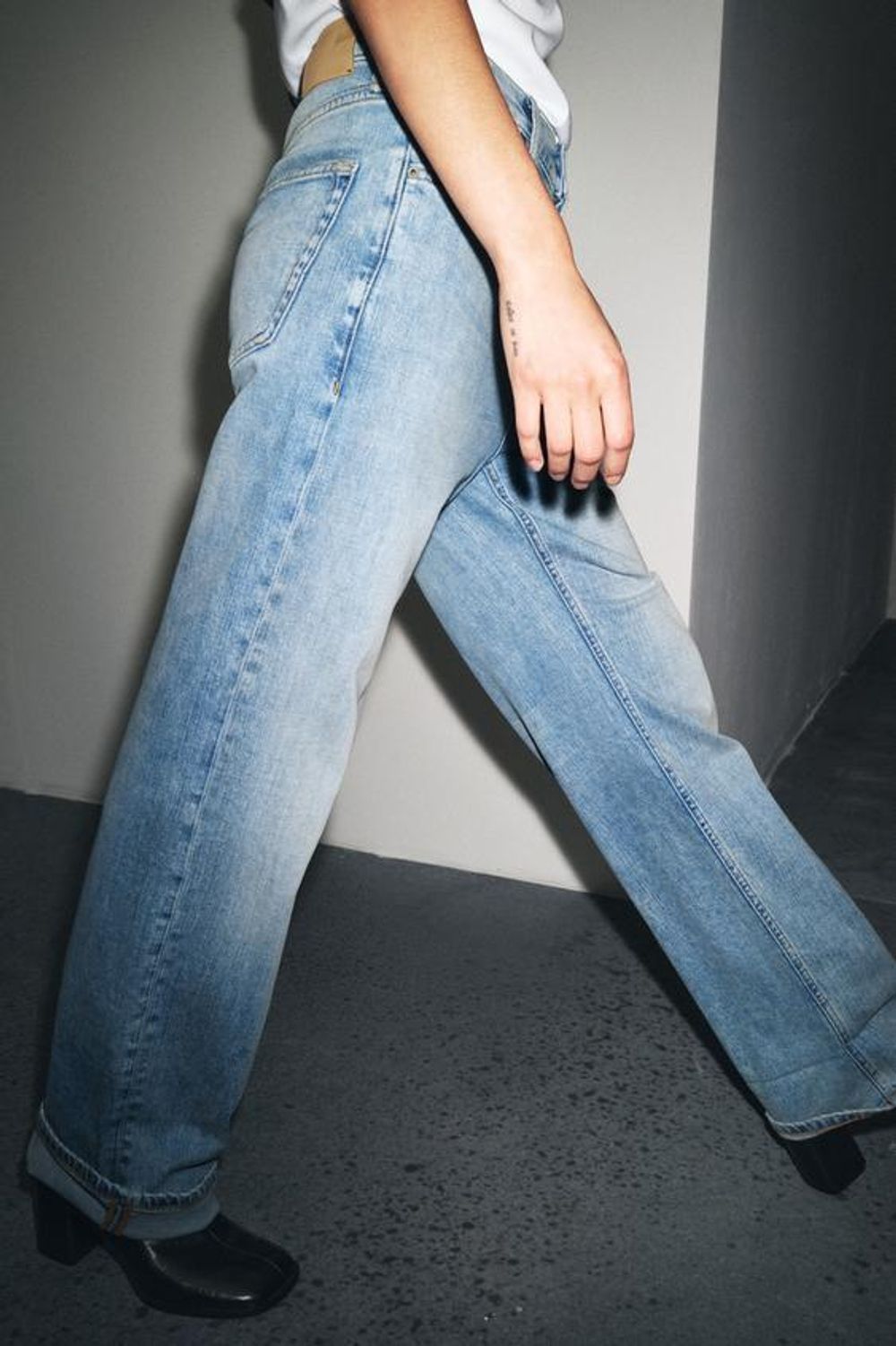 ZARA ДЖИНСЫ BAGGY С НИЗКОЙ ПОСАДКОЙ — ZW COLLECTION, СИНИЙ