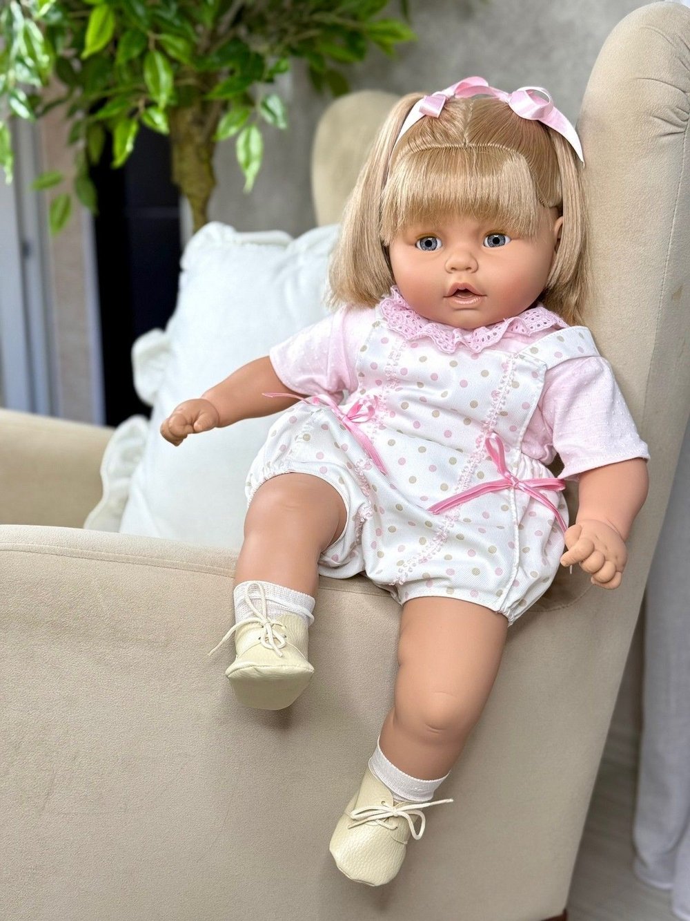 Кукла Berbesa мягконабивная 62см Dulzona (8052S)