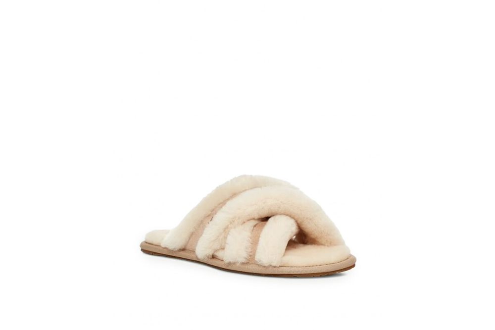 UGG Scuffita Slipper Sand