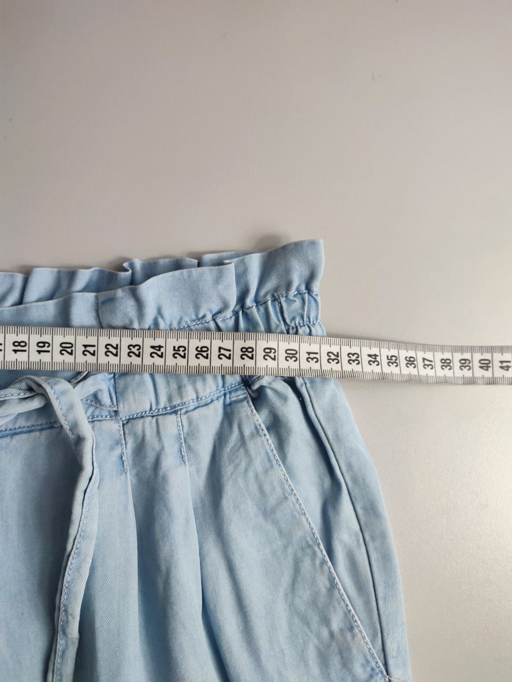 Джинсы Stradivarius стильные 44 размер