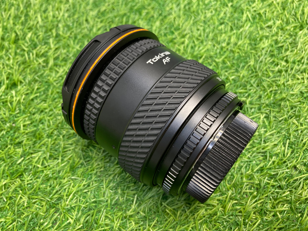 Tokina AF 20-35mm 3.5-4.5 Nikon F