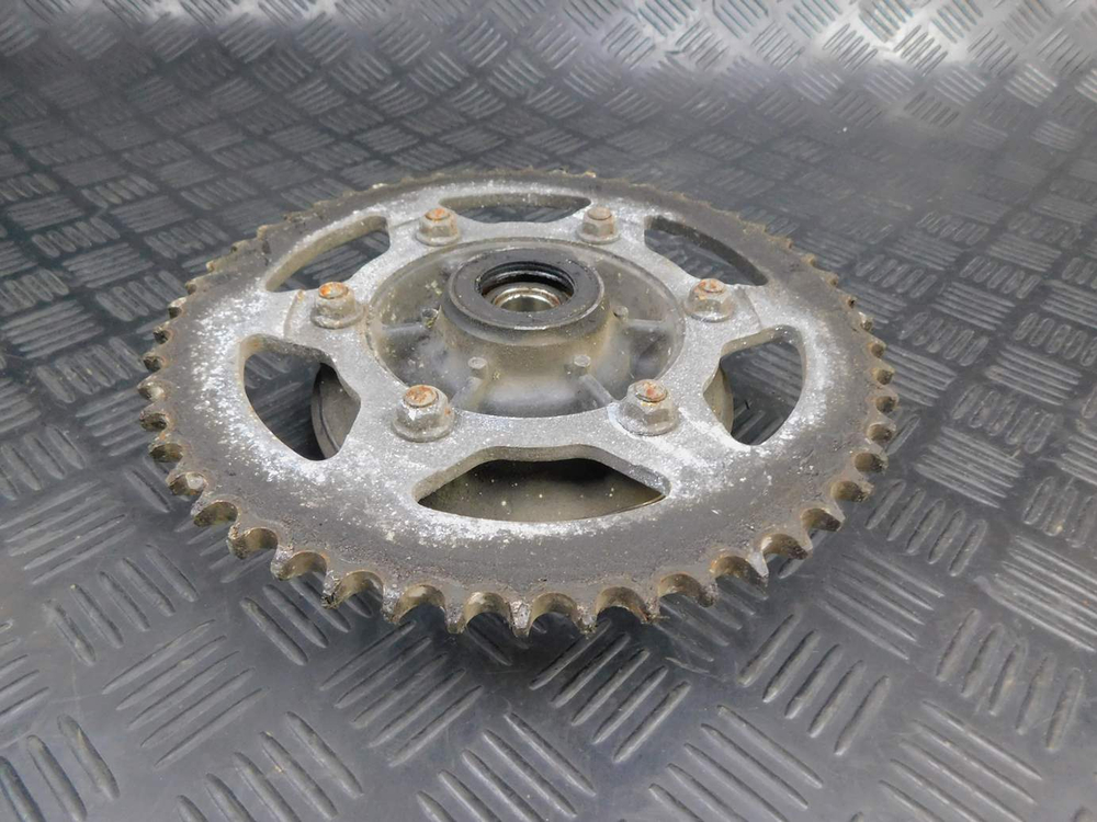 Ступица заднего колеса Kawasaki ZZR 400 98 (с демпферами) 053031