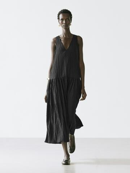 Massimo Dutti Струящееся плиссированное платье миди, черный