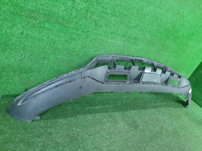 Юбка переднего бампера Mercedes GLC X253 19-22 AMG