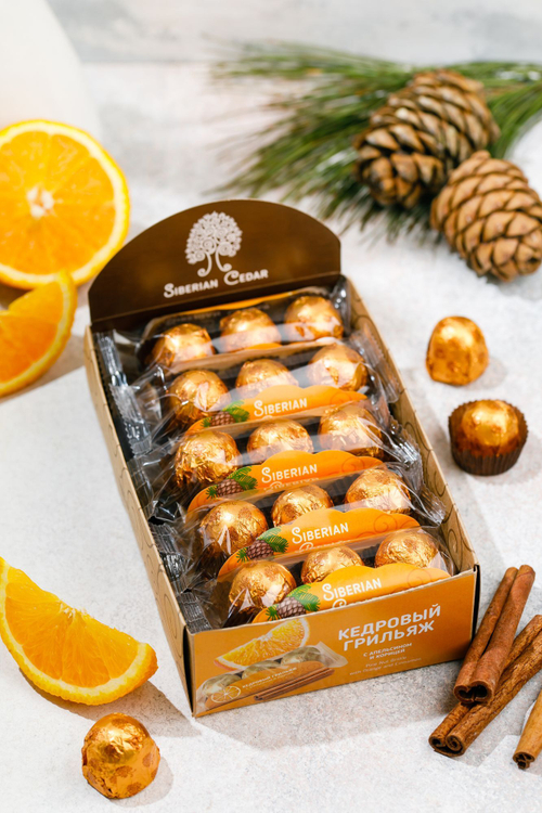 Кедровый грильяж с Апельсином и корицей / шоу-бокс / 400 г / 10 флоу-паков / ТМ Сибирский кедр
