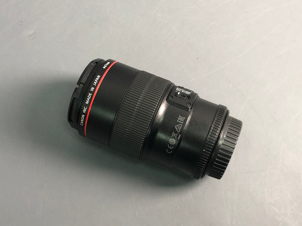 Canon EF 100mm 2.8L IS Macro USM