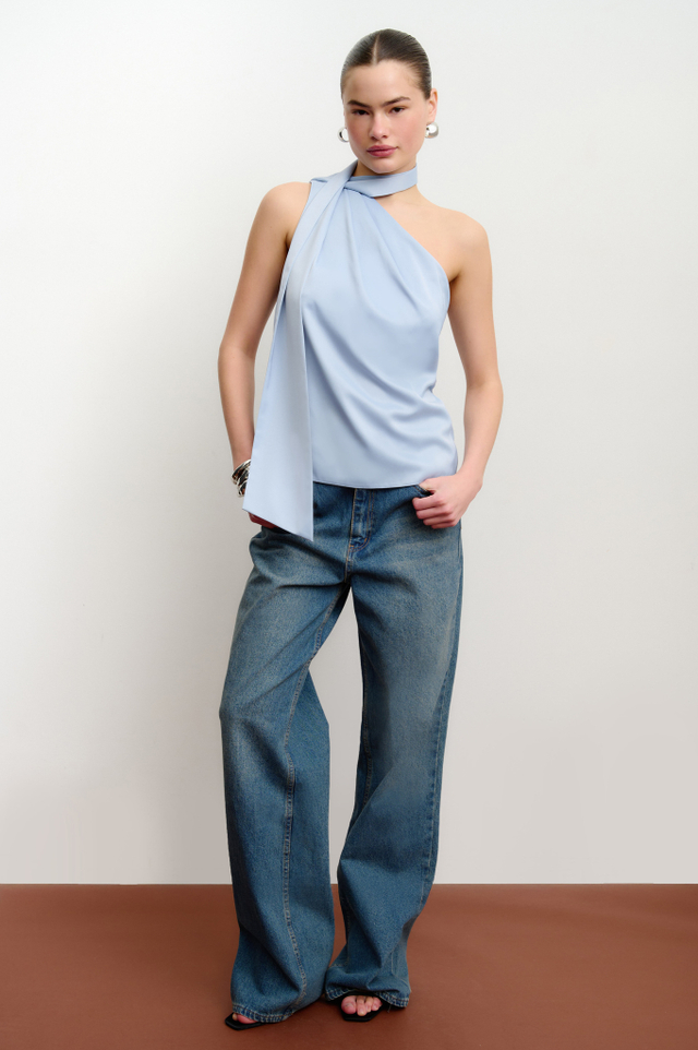 Топ на одно плечо из сатина