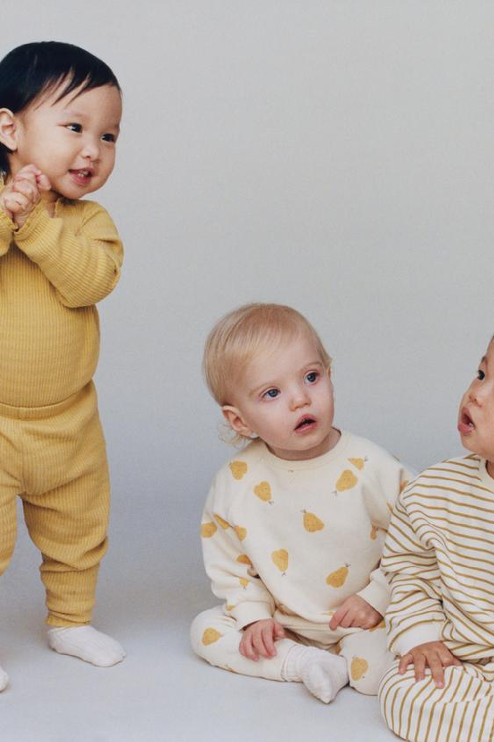 ZARA КОМПЛЕКТ ИЗ БОДИ И ЛЕГИНСОВ С КРУЖЕВОМ, ОХРА