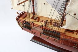 Van Der Heijden Модель парусника "HM Bark Endeavour", Англия