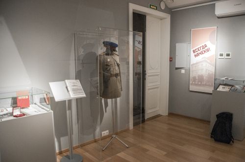 Прозрачные колпаки для выставки экспонатов музея блокады Ленинграда