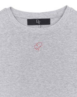 Лонгслив с вышивкой