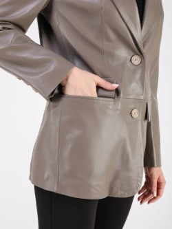 Кожаная куртка демисезонная блейзер