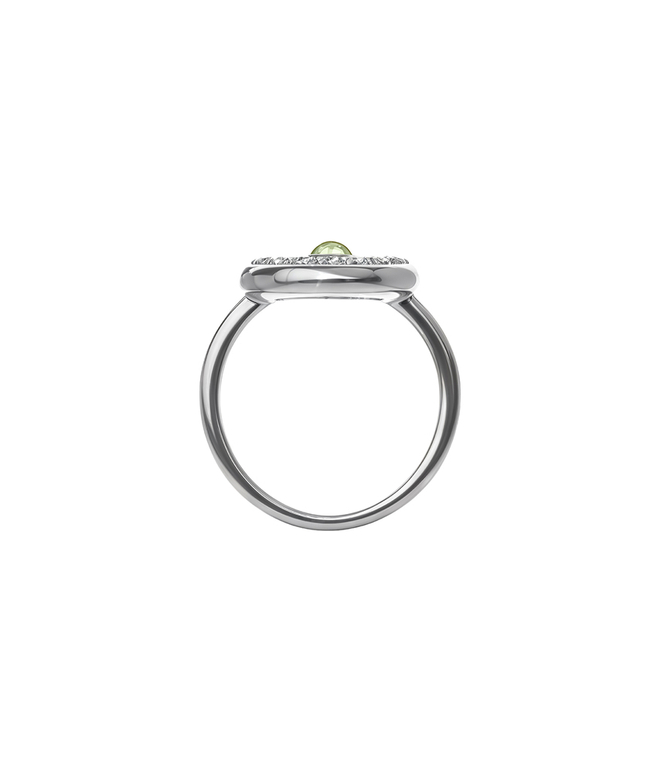 Кольцо из серебра со вставками из хризолита и бесцветных фианитов