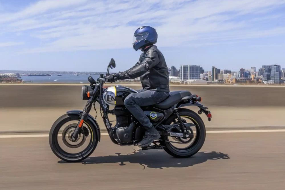 Royal Enfield Hunter 350 Rebel Black
