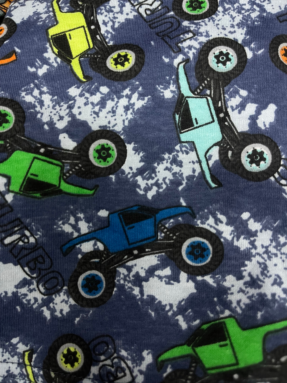 ФУТБОЛКА С ЗАПАХОМ///Расцветки моделей обновляются каждую неделю. ОСТАВЛЯЕМ ЗА СОБОЙ ПРАВО отправить расцветку, которая есть на складе.