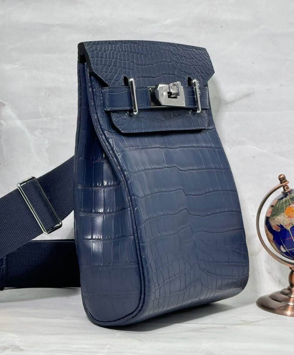 Сумка-слинг Hermes из кожи крокодила, арт. 477461755