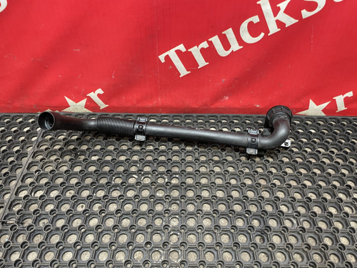 Горловина бачка омывателя 2018г