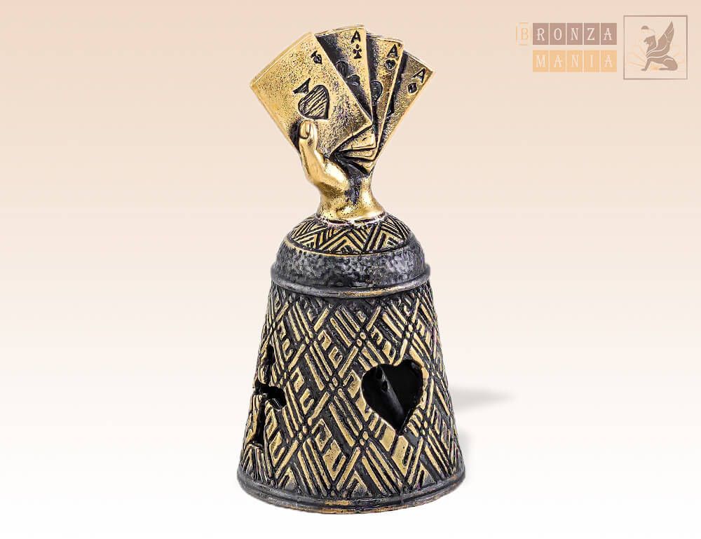 колокольчик Игра в карты