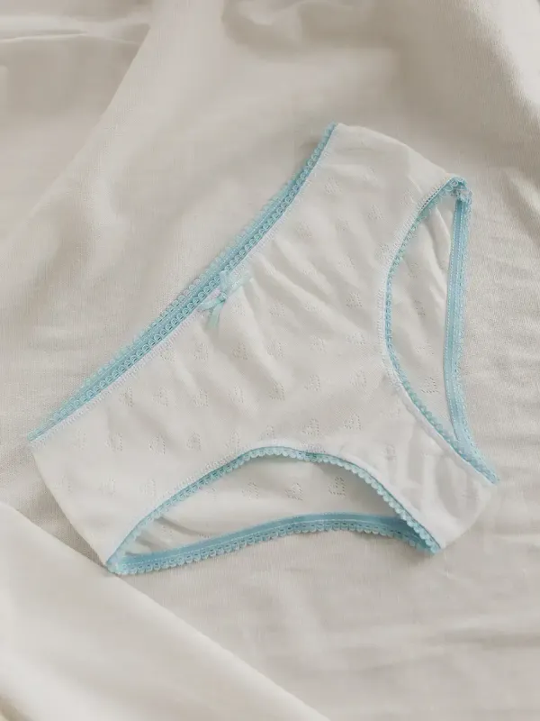 Белые ажурные детские трусики рибана с голубой окантовкой, 100% хлопок — Божья Коровка