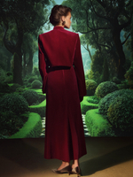 Силуэтный жакет с платьем