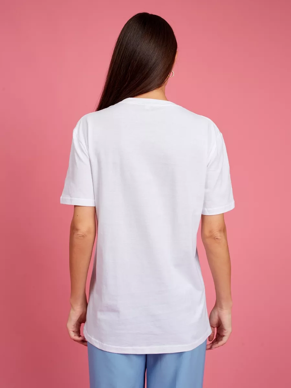 Футболка праздничная летняя белая оверсайз с цветами