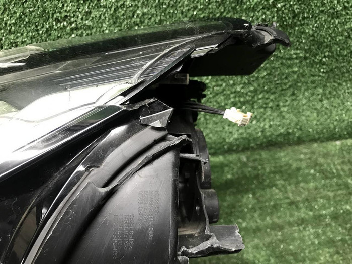 Битая Фара левая Geely Emgrand 2 (2021-н.в.) LED