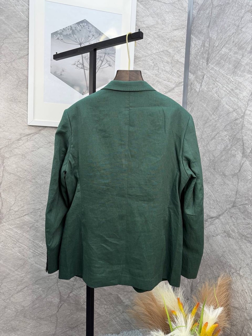 Льняной костюм Kiton