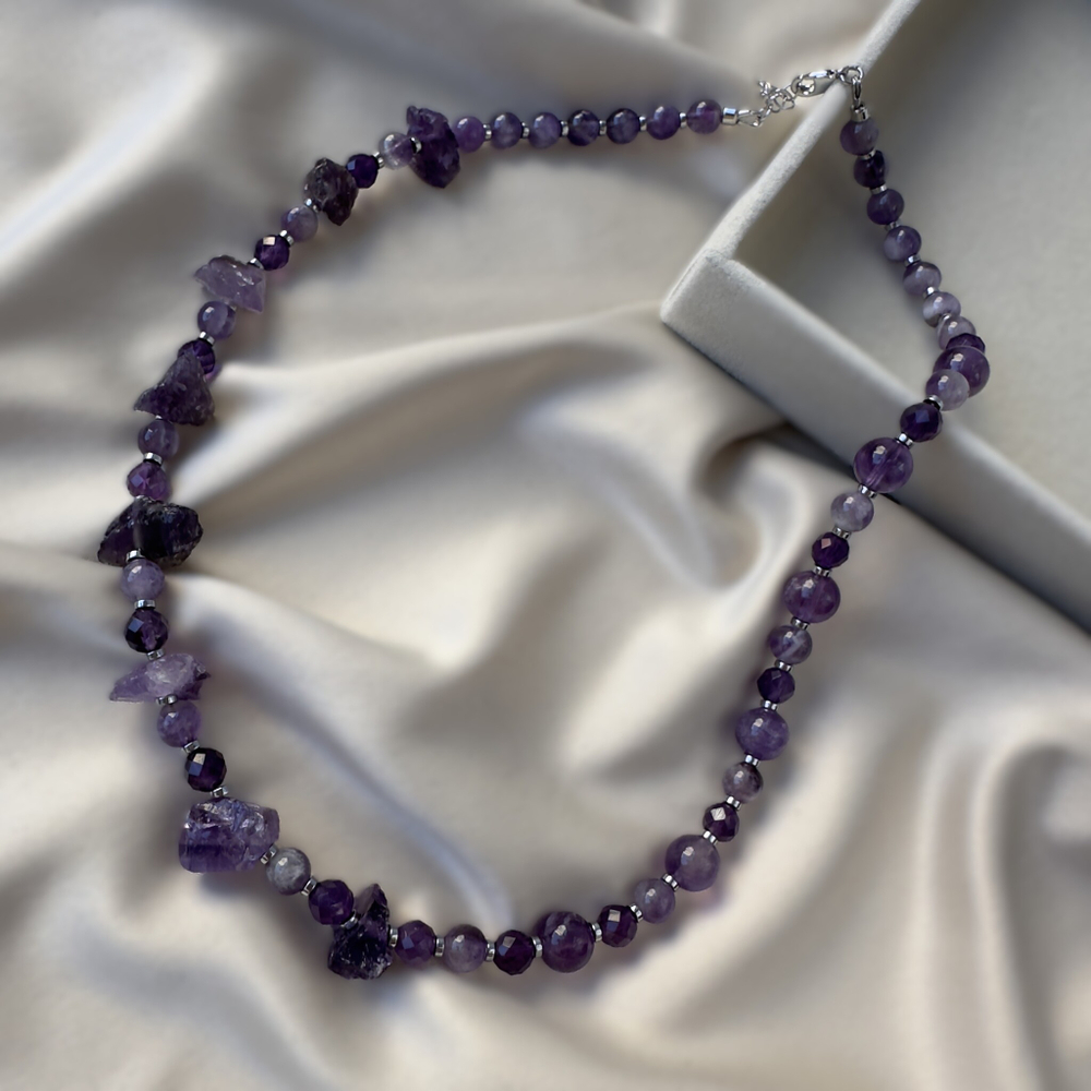 Колье бижутерия с натуральным аметистом Викторинэль