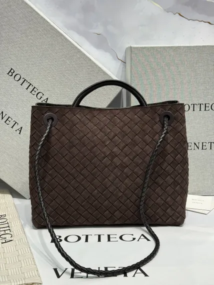 Сумка Bottega Veneta Andiamo из замши