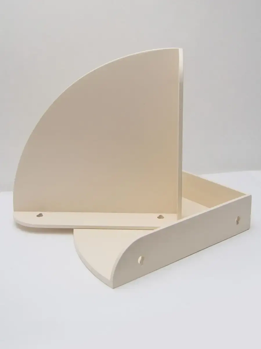 Комплект угловых полок. 2 штуки 25*25 см