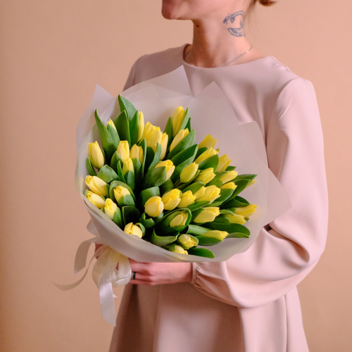 Купить Букет 35 нежных тюльпанов Крем Фреш #832