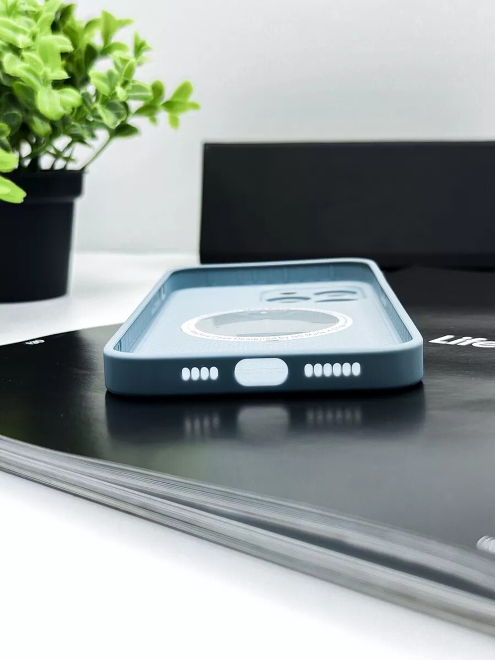 Чехол стеклянный с MagSafe, на iPhone 14 Pro Max, Sierra Blue