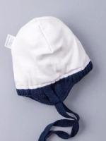 Шапка вязаная демисезонная на завязках для детей